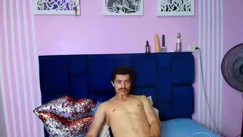taylor stele online show from May 15, 10:50 pm