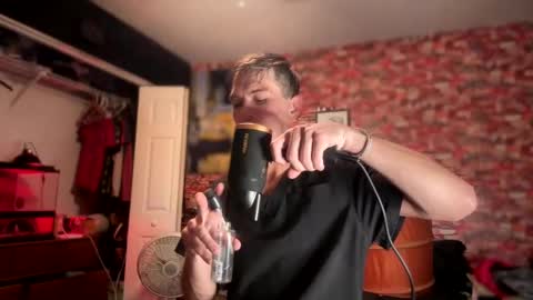 Trevorling online show from November 24, 1:32 pm