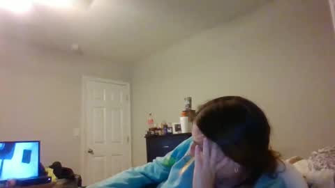 taylorslay online show from June 13, 4:01 am