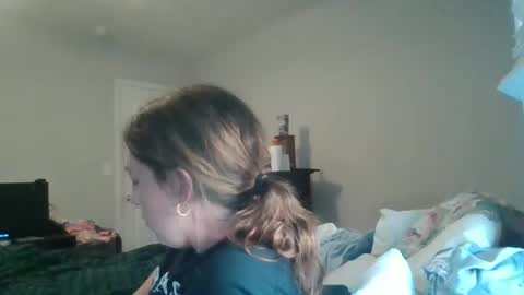 taylorslay online show from June 19, 11:44 pm