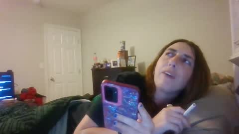 taylorslay online show from June 26, 2:06 am