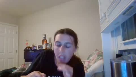 taylorslay online show from July 12, 1:20 am