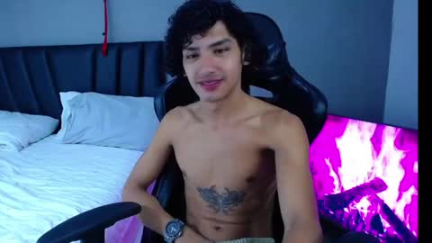 Tayron online show from April 28, 11:36 am