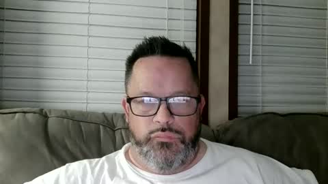 tdhawk87 online show from February 9, 10:41 am