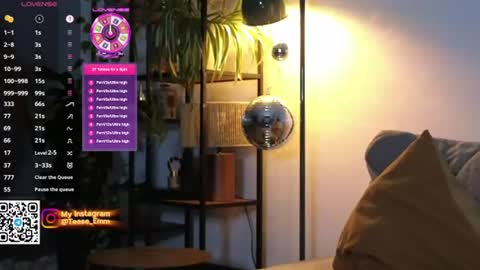 Em online show from June 21, 8:37 pm