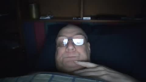 Snapshot of tebb61 chatting on October 14, 7:33 am Mark online show from October 14, 7:33 am