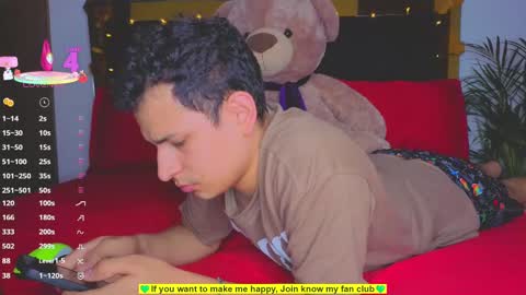 Snapshot of teddy_cowboy chatting on October 13, 9:11 am Follow me on Twitter boys ryder and instagram teddyscoot 12 online show from October 13, 9:11 am