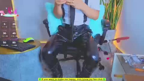 Snapshot of teddy_cowboy chatting on September 26, 11:46 pm Follow me on Twitter boys ryder and instagram teddyscoot 12 online show from September 26, 11:46 pm