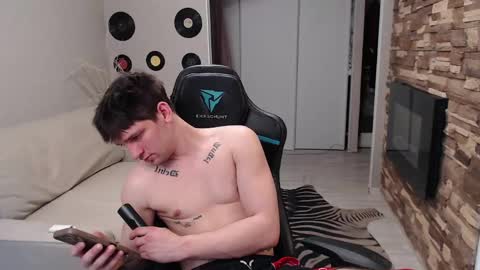 Teddy online show from May 5, 4:02 pm