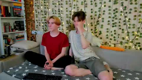 tedy_lun online show from March 4, 8:50 pm