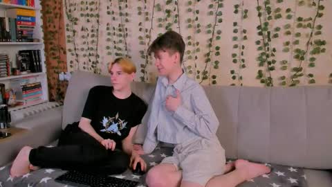 tedy_lun online show from March 26, 8:25 pm