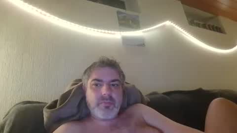Snapshot of teeforyou chatting on October 2, 6:28 pm Peter online show from October 2, 6:28 pm