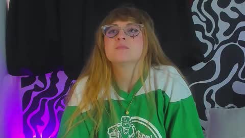 tekila__ online show from September 9, 6:52 pm