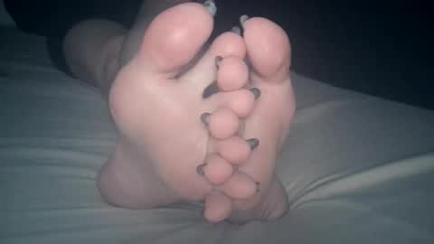 Viv West online show from December 17, 5:03 am