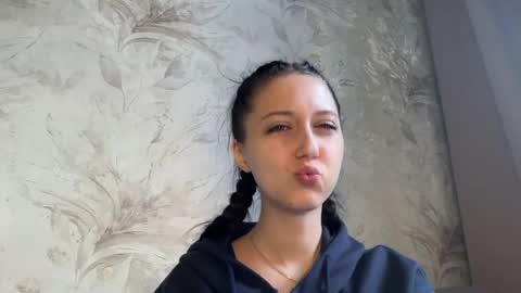 temptingvision online show from June 4, 9:26 am