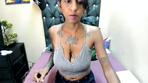 temptressqeen online show from May 2, 5:57 am