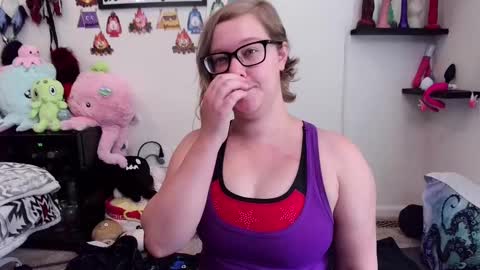 Snapshot of ten_tickle_pixie chatting on September 17, 8:12 pm Pixie and Tentacle Overlord online show from September 17, 8:12 pm
