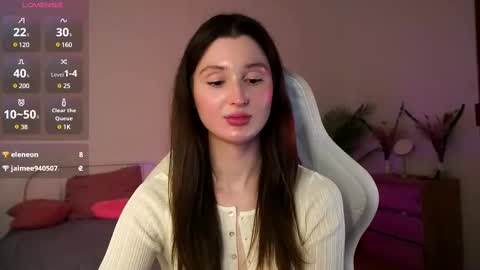 Snapshot of tender_babyy chatting on March 9, 2:43 pm Sexy girl Li online show from March 9, 2:43 pm