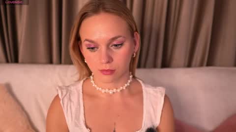 Ellis online show from December 18, 6:36 pm