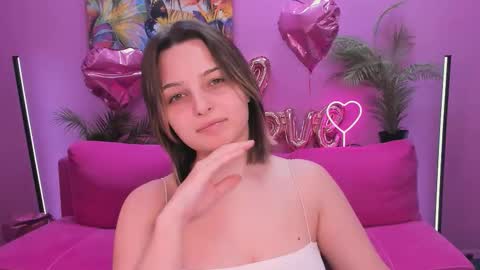 Lisa online show from February 25, 2:42 pm