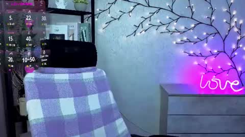 Nelly online show from August 1, 10:44 pm