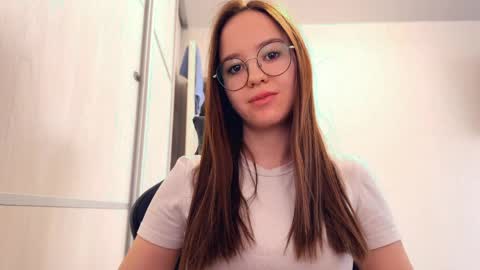 Aria online show from March 27, 10:16 am