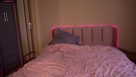 Teya online show from February 27, 12:09 pm