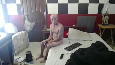 Snapshot of terdy2366 chatting on February 4, 4:39 pm terdy2366 online show from February 4, 4:39 pm