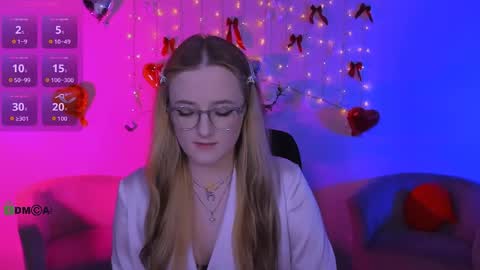 your love online show from April 24, 8:00 pm