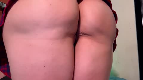 TernuritaySebas online show from May 15, 1:51 pm