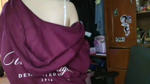 Terra Elowen online show from April 29, 3:28 pm