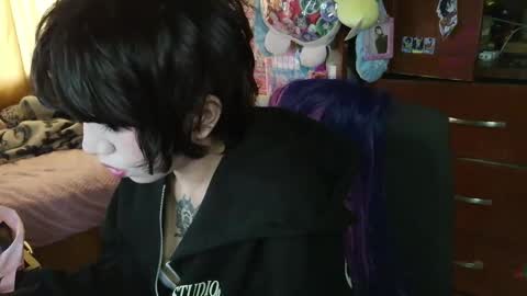 Terra Elowen online show from May 1, 3:28 pm