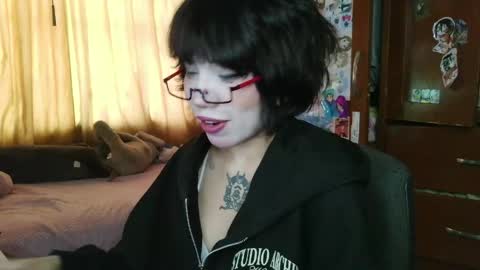 Terra Elowen online show from May 2, 4:13 pm