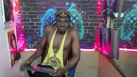terry_zyzz online show from May 1, 12:21 pm