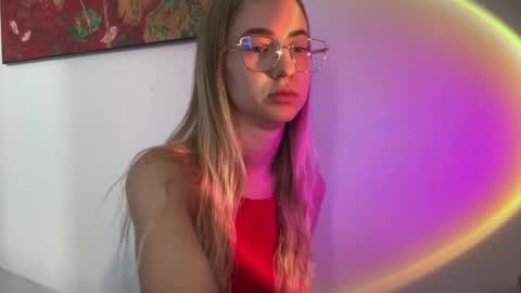 tessa_calmness online show from May 12, 2:31 am