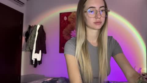 tessa_calmness online show from May 27, 2:52 am