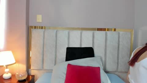 Tessamonroee online show from April 27, 6:49 pm