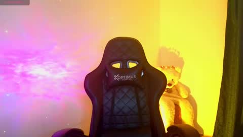 Tessy online show from September 18, 4:33 pm