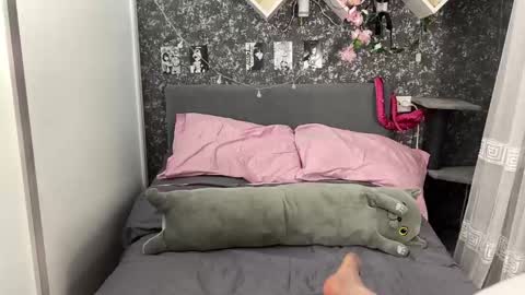 tessiebe online show from March 17, 6:35 pm