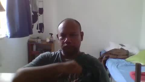 yours online show from May 29, 10:24 am