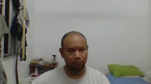 yours online show from June 1, 11:44 am
