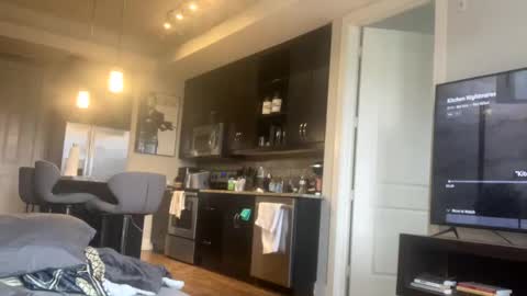 Snapshot of texas_blonde chatting on January 10, 5:34 pm Daphne Summers online show from January 10, 5:34 pm