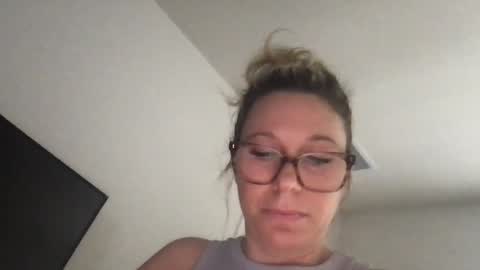 Snapshot of texas_blonde chatting on October 29, 9:37 pm Daphne Summers online show from October 29, 9:37 pm