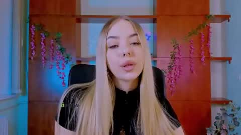 teya_starling online show from June 20, 9:15 am