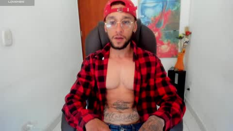Snapshot of teylor_cristian chatting on January 19, 10:28 pm Cristhian Teylor online show from January 19, 10:28 pm