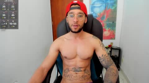 Snapshot of teylor_cristian chatting on March 1, 7:37 pm Cristhian Teylor online show from March 1, 7:37 pm