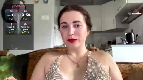 Teylor online show from September 18, 12:09 pm