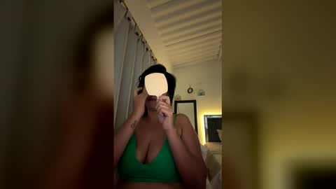 tezza smith online show from April 30, 1:21 am