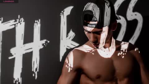 INSTAGRAM   Th1rss online show from February 5, 3:26 pm