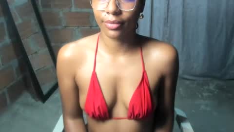 thaimy_ online show from June 12, 2:54 am
